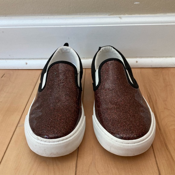 Old Navy Sparkly Slip On Sneakers - Picture 2 of 8
